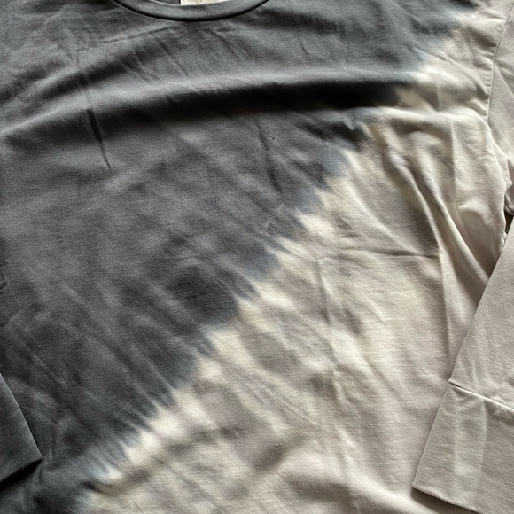 Aerie grey and white tie dye sweatshirt - Picture 5 of 5